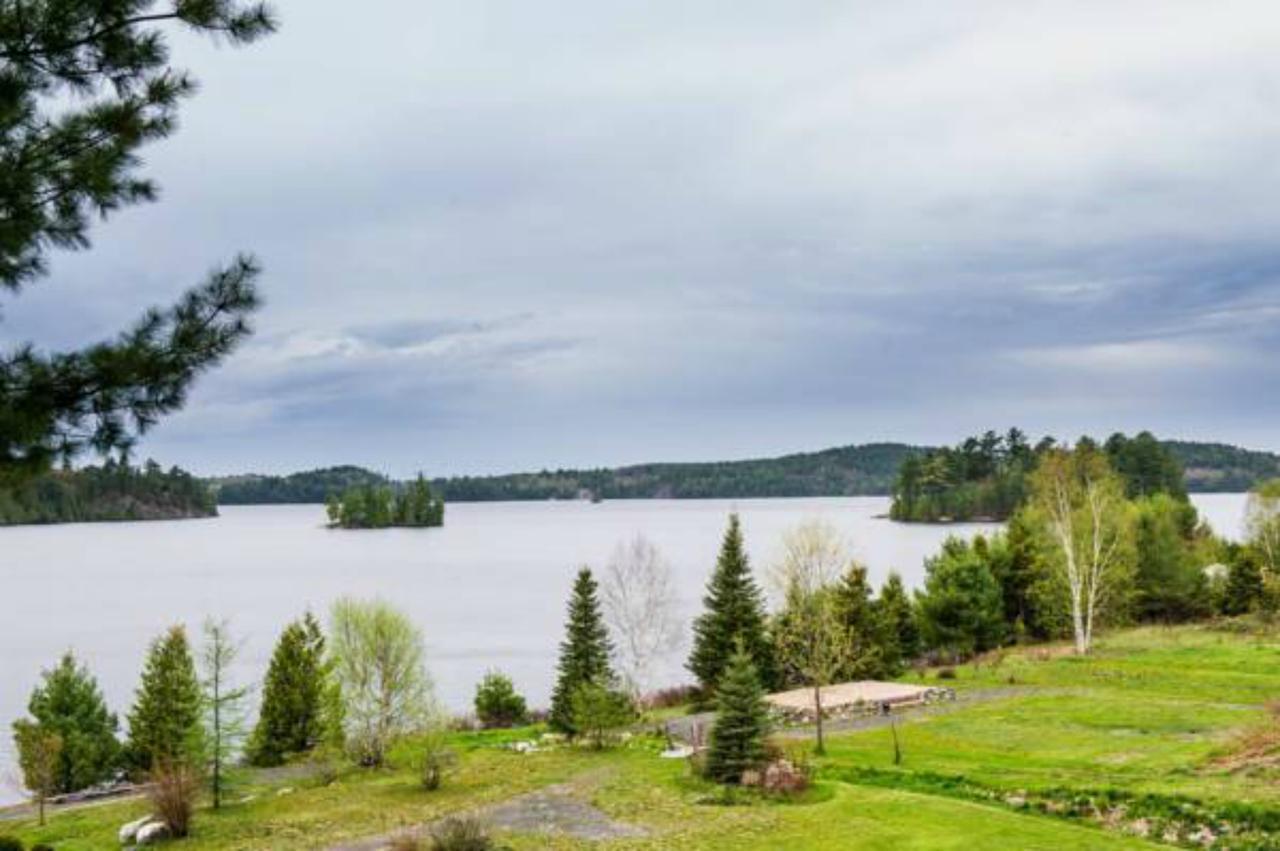 Dunlop Lake Lodge Elliot Lake Exterior foto
